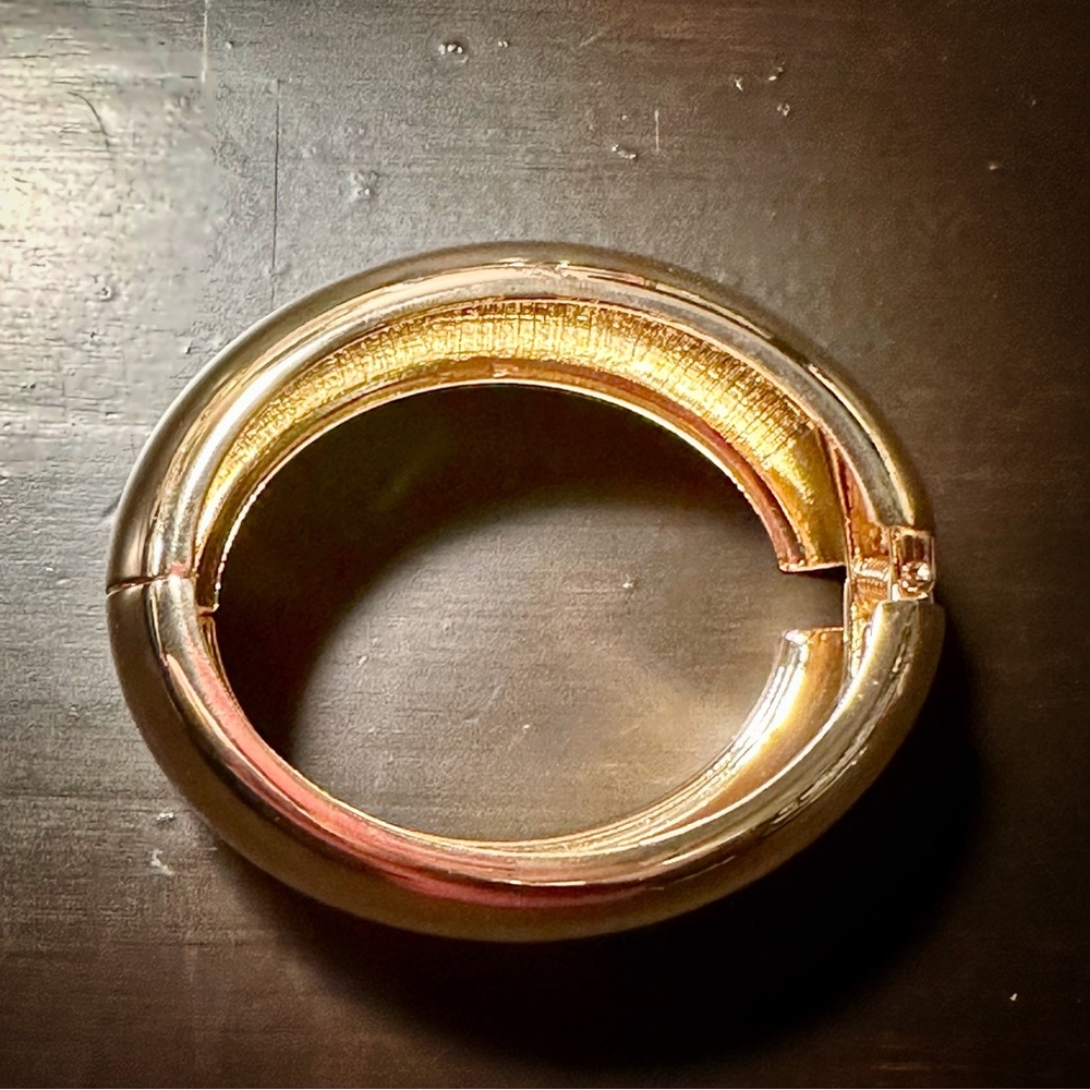 NEW Gold-tone Hinged Dome Cuff Bracelet - Picture 15 of 16